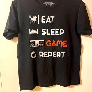 💙💙Boys T-Shirt, size 18/20 XL. Black. Great condition. Cleaned‼️